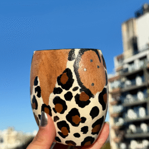 Mate ranchero artesanal color animal print con clavitos