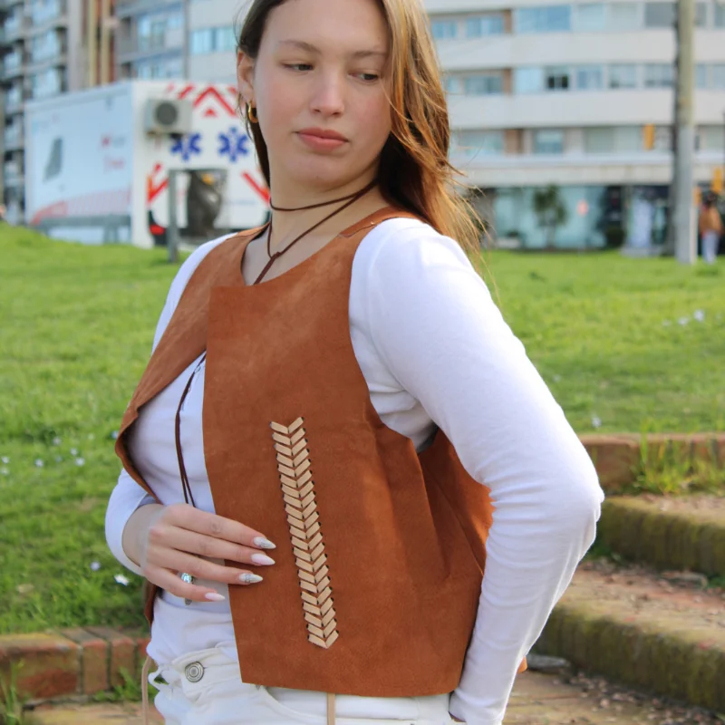 Chaleco de cuero diseño espiga - Imagen 5